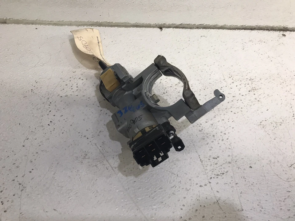 Interruptor de encendido M/T Mazda 626 1998-2002 5 velocidades con llave bloqueo de tumblr no inmovilizador  Foto 4 de 4