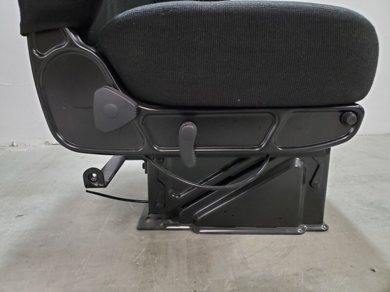 VOLVO SEAT 50764.365 NATIONAL 2000 SERIES BLACK CLOTH