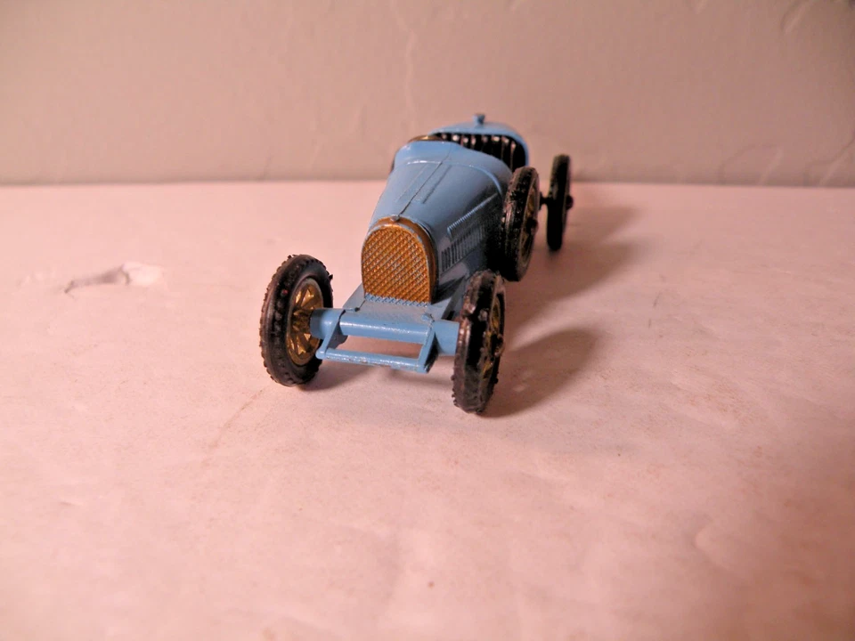 Vintage 1960s Matchbox Diecast Car BUGATTI 1926 Type 35 #6 Lesney England - Image 3 of 4
