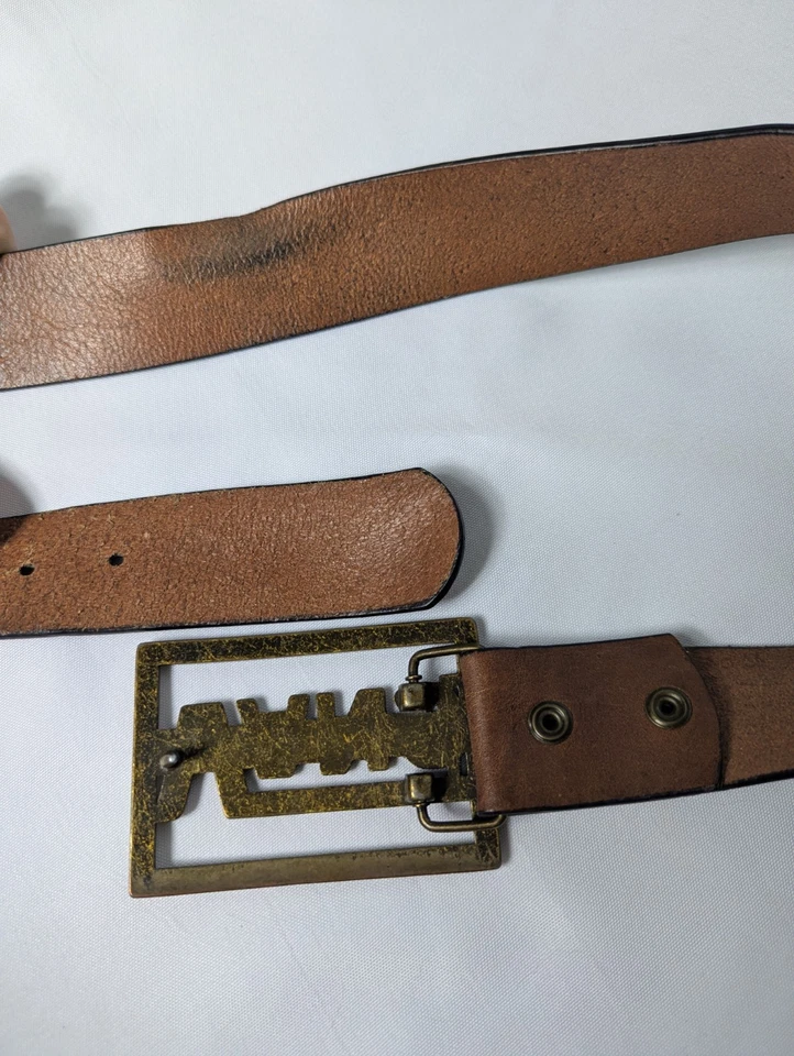 Vintage Vans otw Patinador Cinturón de Metal Hebilla Vans Cinturón de Cuero Marrón Logotipo en Relieve Foto 3 de 4