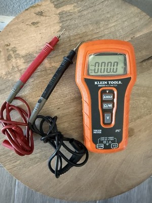 Klein Tools Auto Range Multimeter Reader. Voltage Tester. MM500. With ...