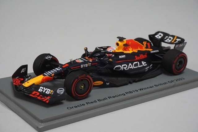1:43 SPARK S8592 Oracle Red Bull Racing RB19 British GP