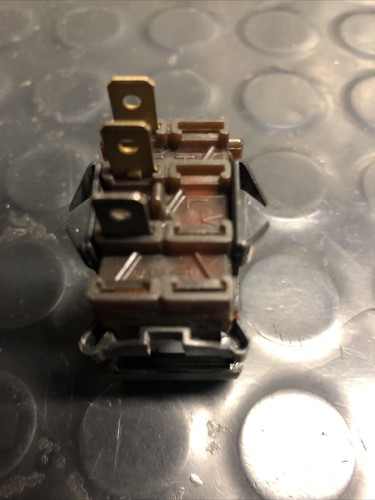 INTERRUTTORE LUCI STRUMENTAZIONE A112 FIAT X1/9 124 125 128 132 600T 616 N2 2POS - Foto 6 di 12