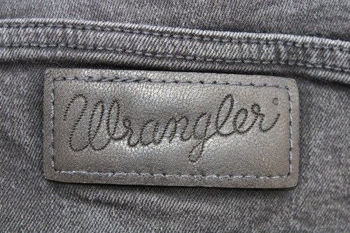 Pantalones de mezclilla para hombre Wrangler W36 L32 36R cónicos negros elásticos BRYSON ajustados ajustados - Imagen 18 de 21