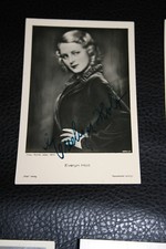 Evelyn Holt, ca 9x14cm ,Ross 5861/1,Autogrammkarte  (#A25)