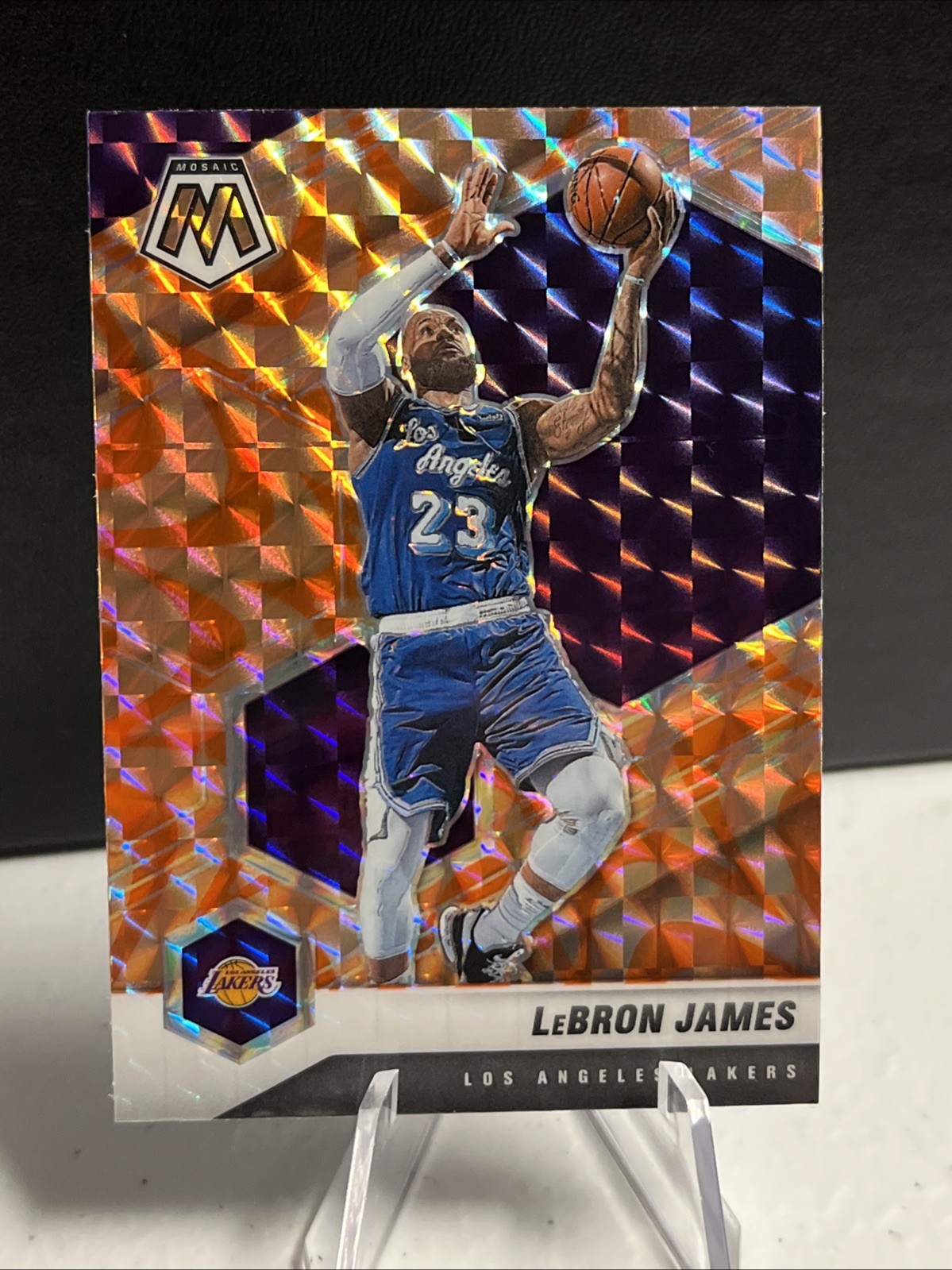 2020 Panini Mosaic #81 LeBron James Mosaic Reactive Orange