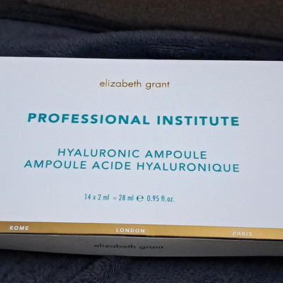 elizabeth grant Professional Institute Hyaluronsäure Ampullen 14x2ml 28ml