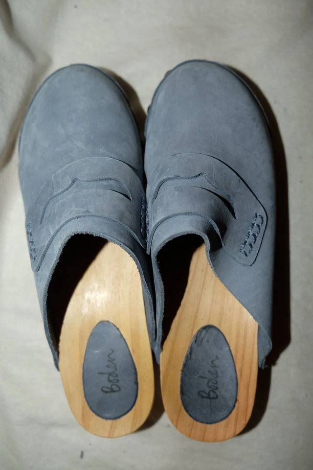 BODEN flache Veloursleder Clogs mit Holzsohle EUR 41 taubenblau blau - Bild 4 von 4
