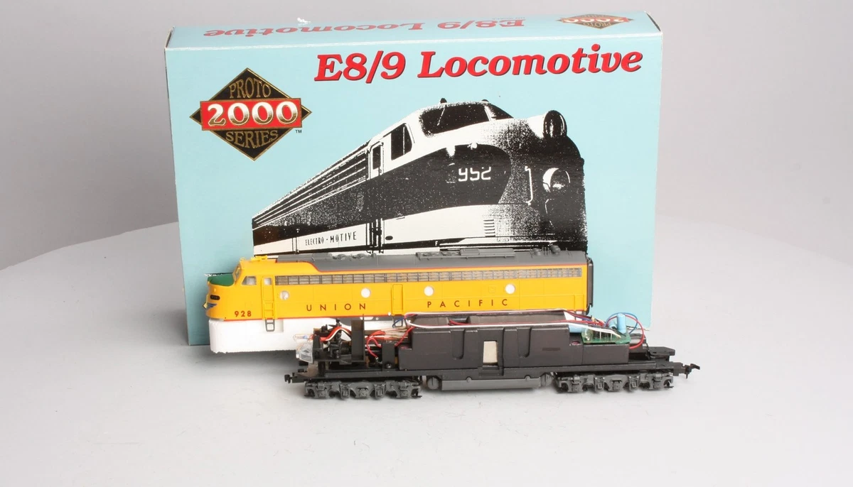 PROTO 2000 Union Pacific Railroad HO Model Railroad Locomotives