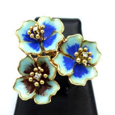 Vintage Enamel Flower Ring with Pavé Diamond Floral Motif in 18K Gold (750) — listing 6