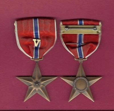 WWII Bronze Star Award Genuine old WW2 V device 1944