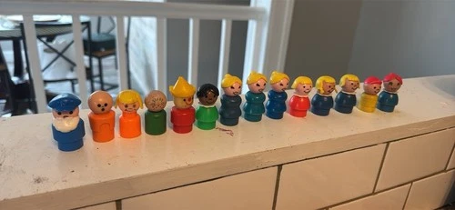Vintage Fisher Price Little People Peg Figures 1960s 1970s  Lot 14