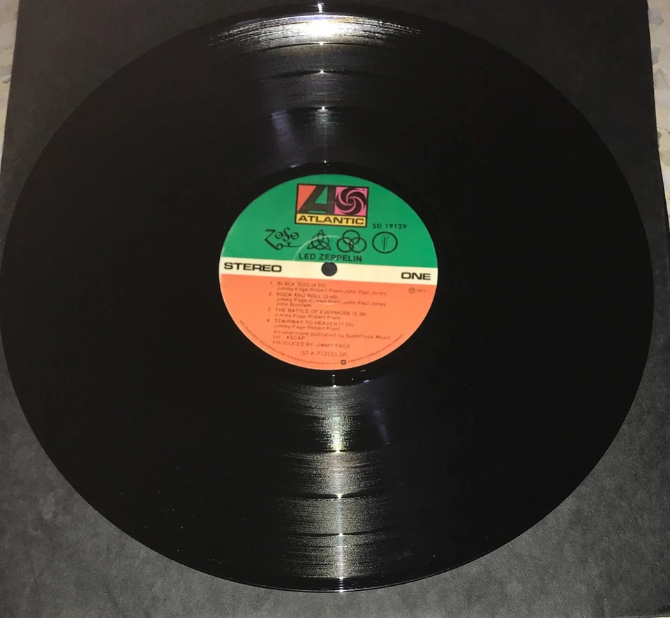 7 LP RECORDS (NO COVER SLEEVES) LED ZEPPELIN ERIC CLAPTON….. - Image 3 of 4