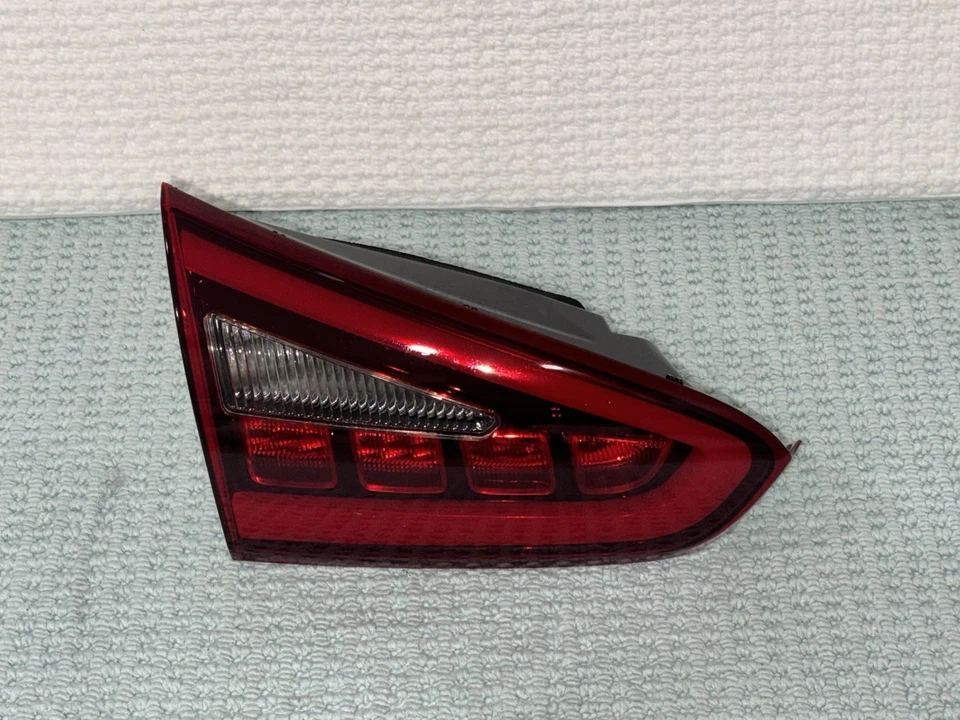 🏅🌟 2014 - 2018 KIA FORTE HATCHBACK LUZ TRASERA INTERIOR CONDUCTOR IZQUIERDO LED OEM✅ Foto 3 de 4