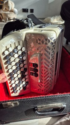Bugari Armando Chromatic Button Accordion, C-System, 3-Voice, Pearl White, Italy