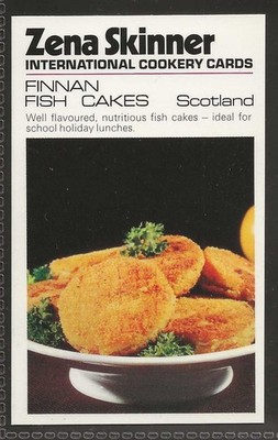 BROOKE BOND (TEA)-ZENA SKINNER COOKERY CARD 1974-#40- SCOTLAND - FISH CAKES