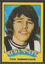 A&BC-FOOTBALL 1974 RED BACK RUB COIN-#053- NEWCASTLE UNITED - BARROWCLOUGH