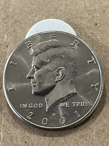 2001 D Kennedy Half Dollar -Nice Rim-Free Shipping