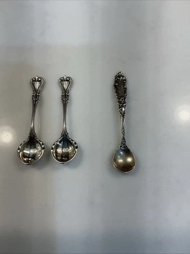 Towle Old Colonial 1895 And Gorham Luxenbourg  Silver Salt Cellar Spoons (3)