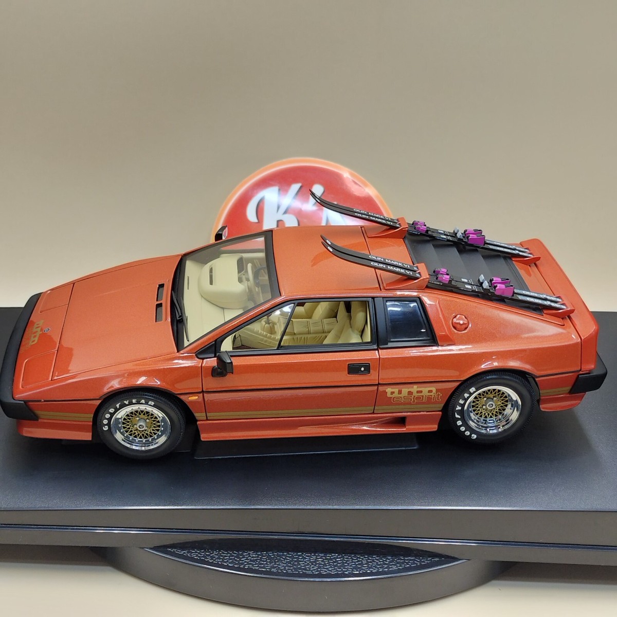 オートアート 1/18 LOTUS ESPRIT TURBO AUTOart 1/18 Lotus Esprit turbo 007 For Your Eyes Only Ski