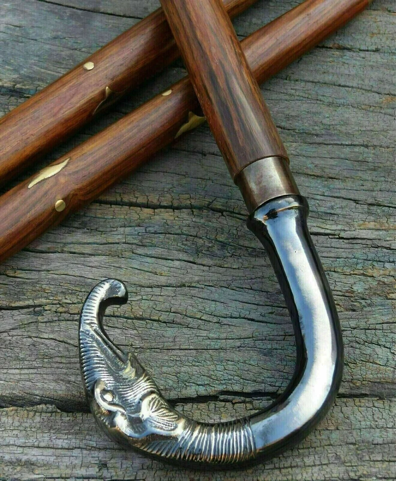 Bastón de madera con mango de elefante acabado antiguo negro de latón de diseño Foto 4 de 4