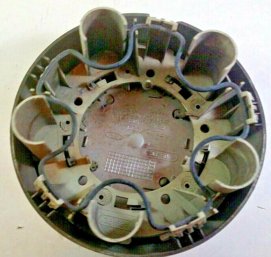 OEM 93-97 Ford Crown Victoria Chrome Wheel Silver Center Hub Cap F3AC-1A097-AA Foto 4 de 4