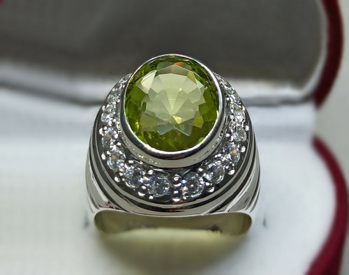 Oval Cut 12 Ct Pale Green Peridot Sterling Silver 925 Handmade Beryl Mens Ring - Picture 3 of 12