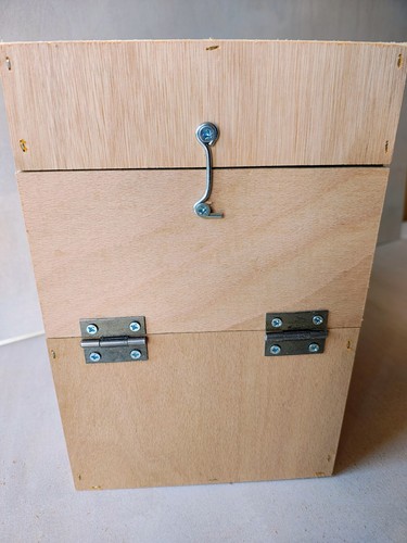Caja nido periquito/cacatúa — 12" x 8" x 8", puerta lateral, - Imagen 6 de 6