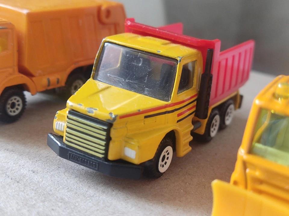 Camión de basura 3 car Siku Mercedes Benz Scania Dump Track quitanieves carro de dispersión Foto 3 de 4