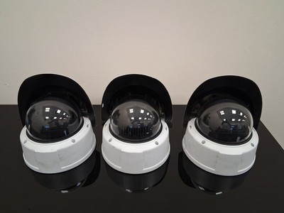 3 Stück AXIS P3807-PVE Outdoor 180° Panorama Dome Überwachungskameras (ohne Extras)