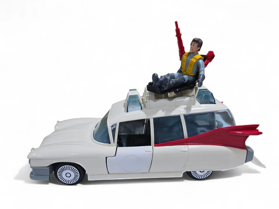 Vintage Ghostbusters Ecto-1 Ambulance 1985 + Slimer, 2 Ghostbusters and Ghost! - Image 3 of 4