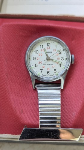 Vintage Wristwatch Zarja (Заря) – Made in USSR – Mechanical, 21 Jewels, O.P.