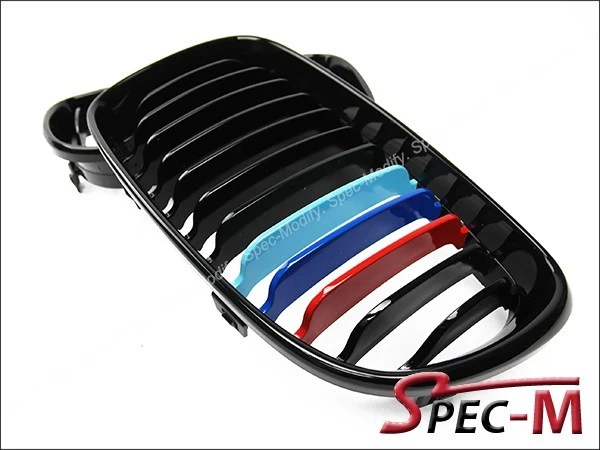 /// M Tri Shiny Black Front Grille For E82 E88 128i 135i BMW 2008-2013 - Image 3 of 3