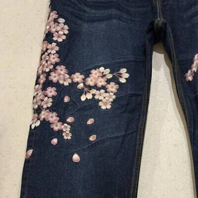 Karakuri Tamashii Carp & Cherry Blossom Embroidery Jeans Karakuri Tamashii Carp & Cherry Blossom Embroidery Jeans