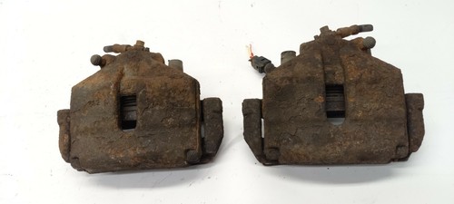 VW Touran 1T 2,0TDI - Bremssattel Bremszange Bremse vorne rechts & links (00)