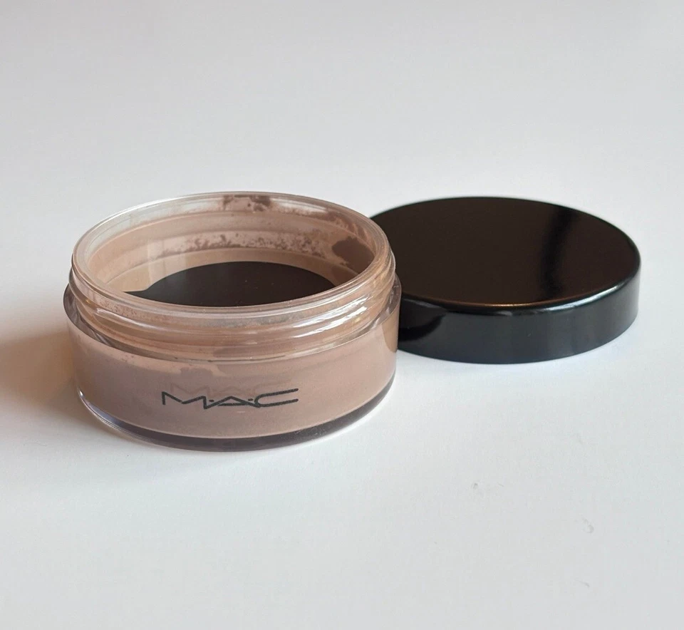 MAC SELECT SHEER POWDER/LOOSE ~NW35~ Matte, Setting - All Skin Types - New*** - Image 2 of 4