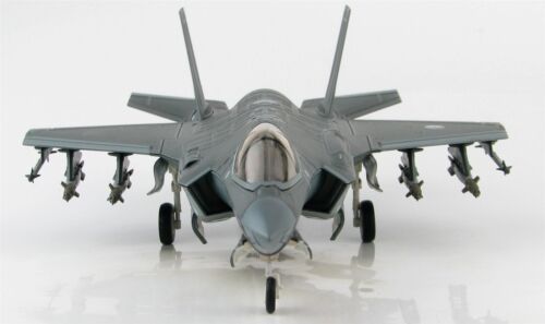Hobby Master 1/72 F-35A Lightning II RNLAF 323 TES Diana F001 Edwards AFB HA4420 - Picture 2 of 6