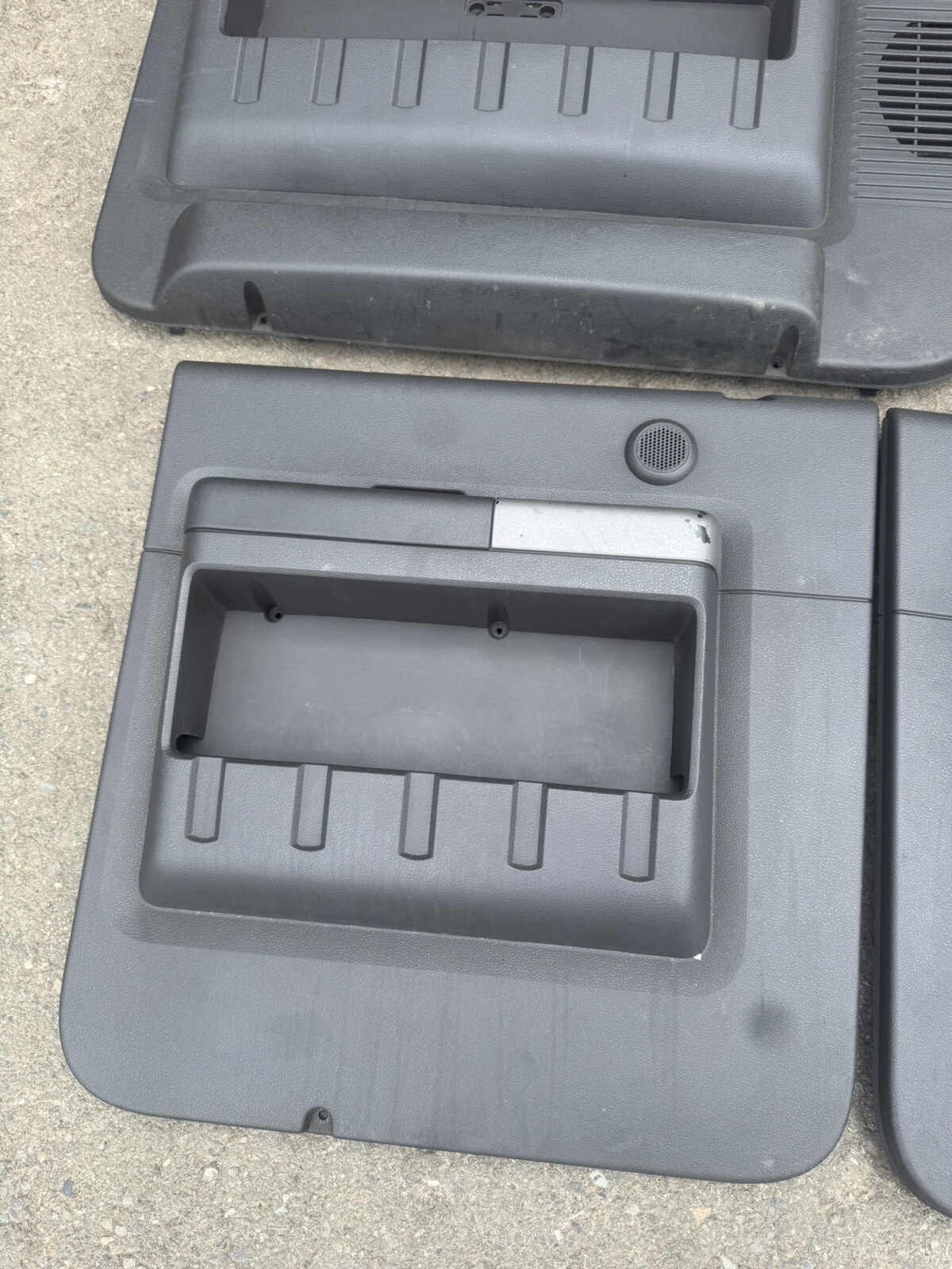 Picture 4 of 11