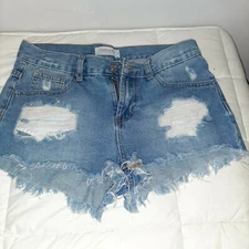Just USA Light Wash Distressed Denim Shorts Never Ending Summer Mid rise Size XS