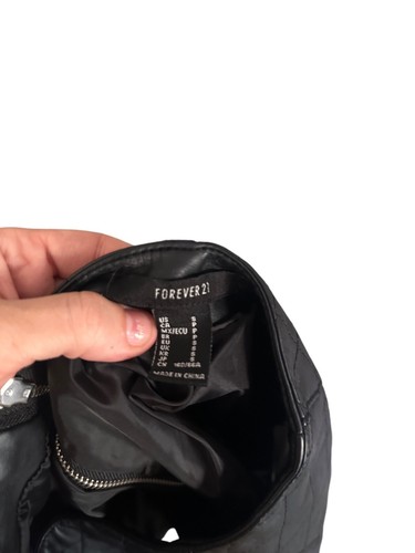 Forever 21 Black Quilted Pleather faux Leather Mini Skirt Size Small Womens - Picture 2 of 7