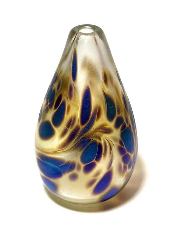 Vintage Maytum Studios Art Glass Vase Iridescent Swirl 5 1/4" Tall 1984- Signed