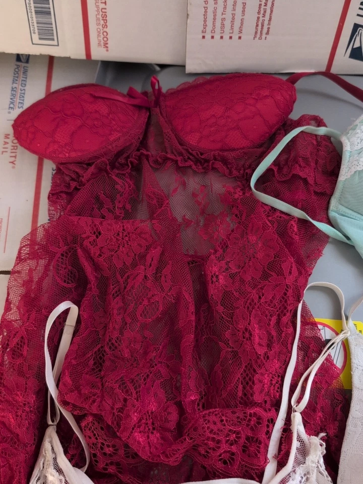 Lote de 4 correas ajustables de encaje Jezabel Demure talla mediana, ver fotos #318 Foto 2 de 4