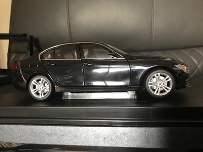 ク*ロ様 1/18 Paragon製  335i F30 ブラックサファイ ク*ロ様 1/18 Paragon製 335i F30 ブラックサファイ