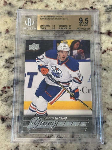 2015-16 UPPER DECK #201 YOUNG GUNS ROOKIE CARD RC CONNOR MCDAVID BGS 9.5 w/ 10