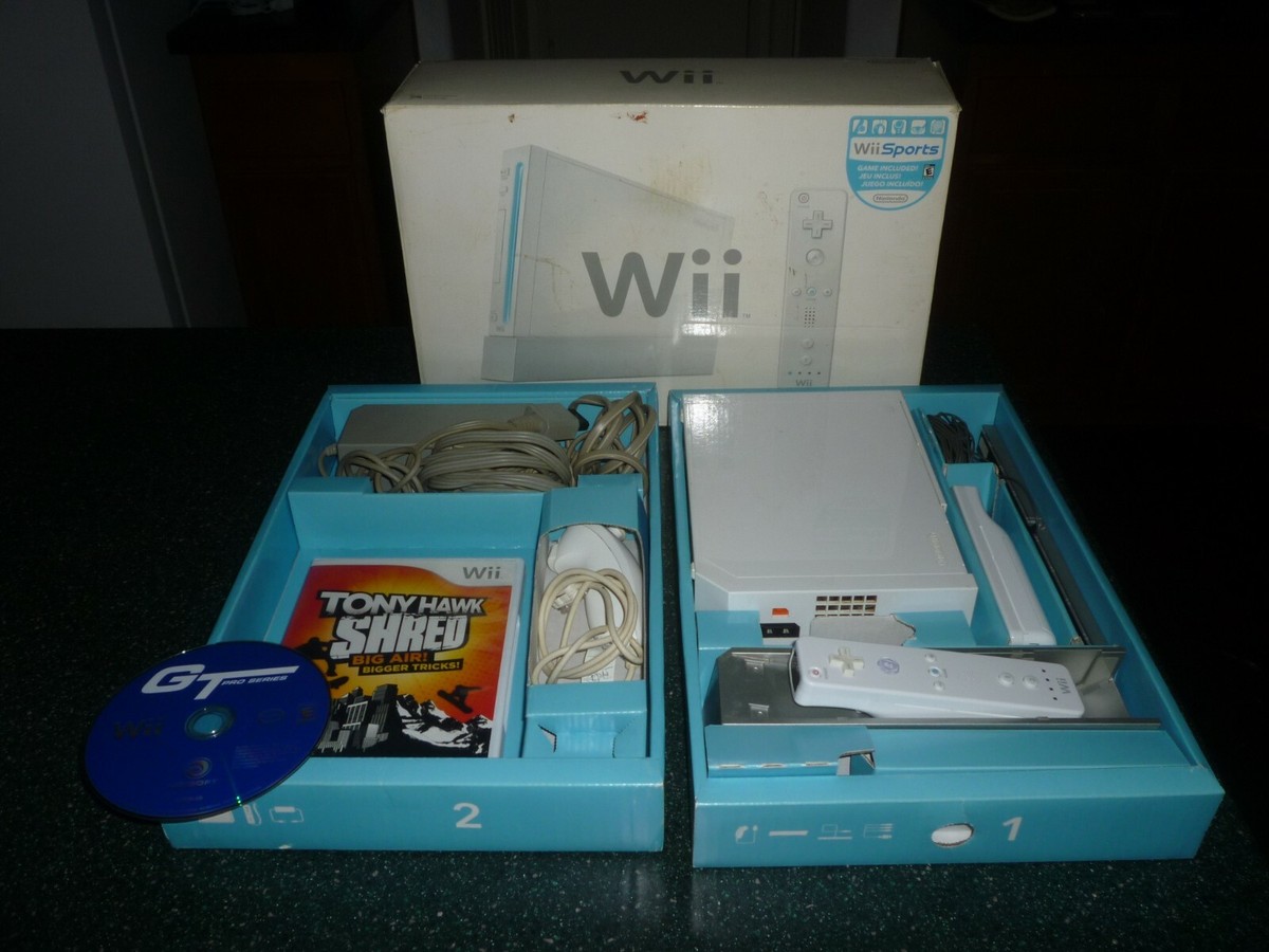 Nintendo Wii Game Console/System in the Original Box w/GT and Tony