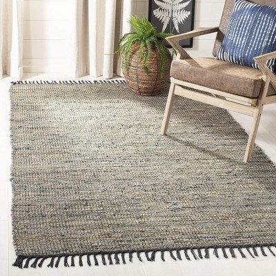SAFAVIEH Vintage Leather Collection Area Rug - 6' x 9', Grey, Handmade Boho Frin