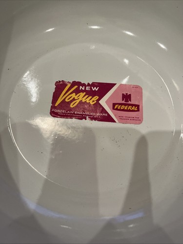 Vintage NOS Enamelware Basin Bowl Wash Pan Farmhouse White W/ Red Trim 12.25 x3 - Picture 2 of 8