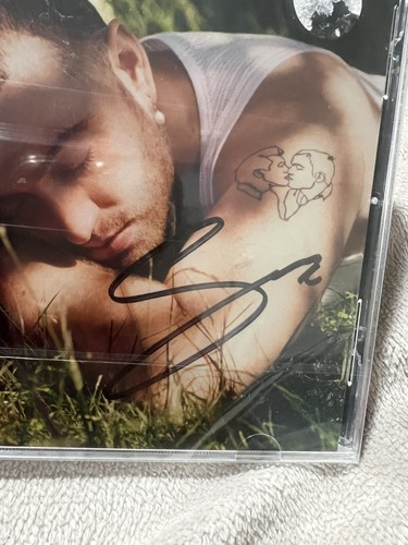 Sam Smith Signed CD - Picture 2 of 2