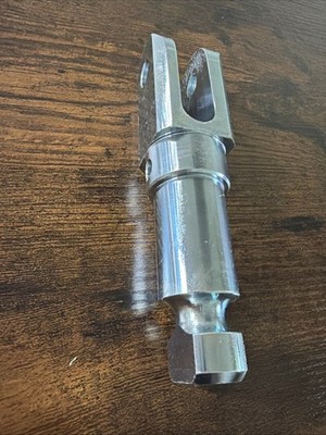 DEMCO 6382 Vehicle Baseplate Attachment Replacement Attachment Tabs Missing Piec