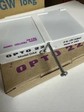 OPTO 22 DA4 / DA4 (BRAND NEW)